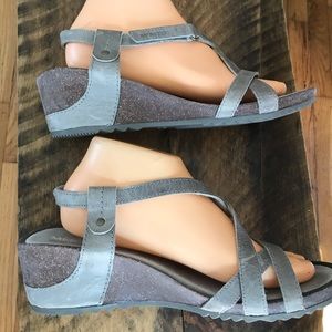 Merrell select grip fresh wedge sandals revalli 10